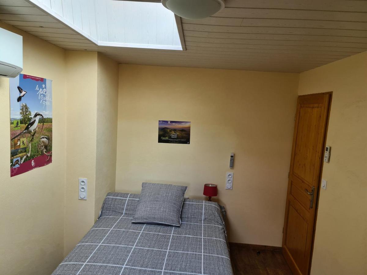 Gite Chez Tiane Saint-Flour-L'Etang Εξωτερικό φωτογραφία