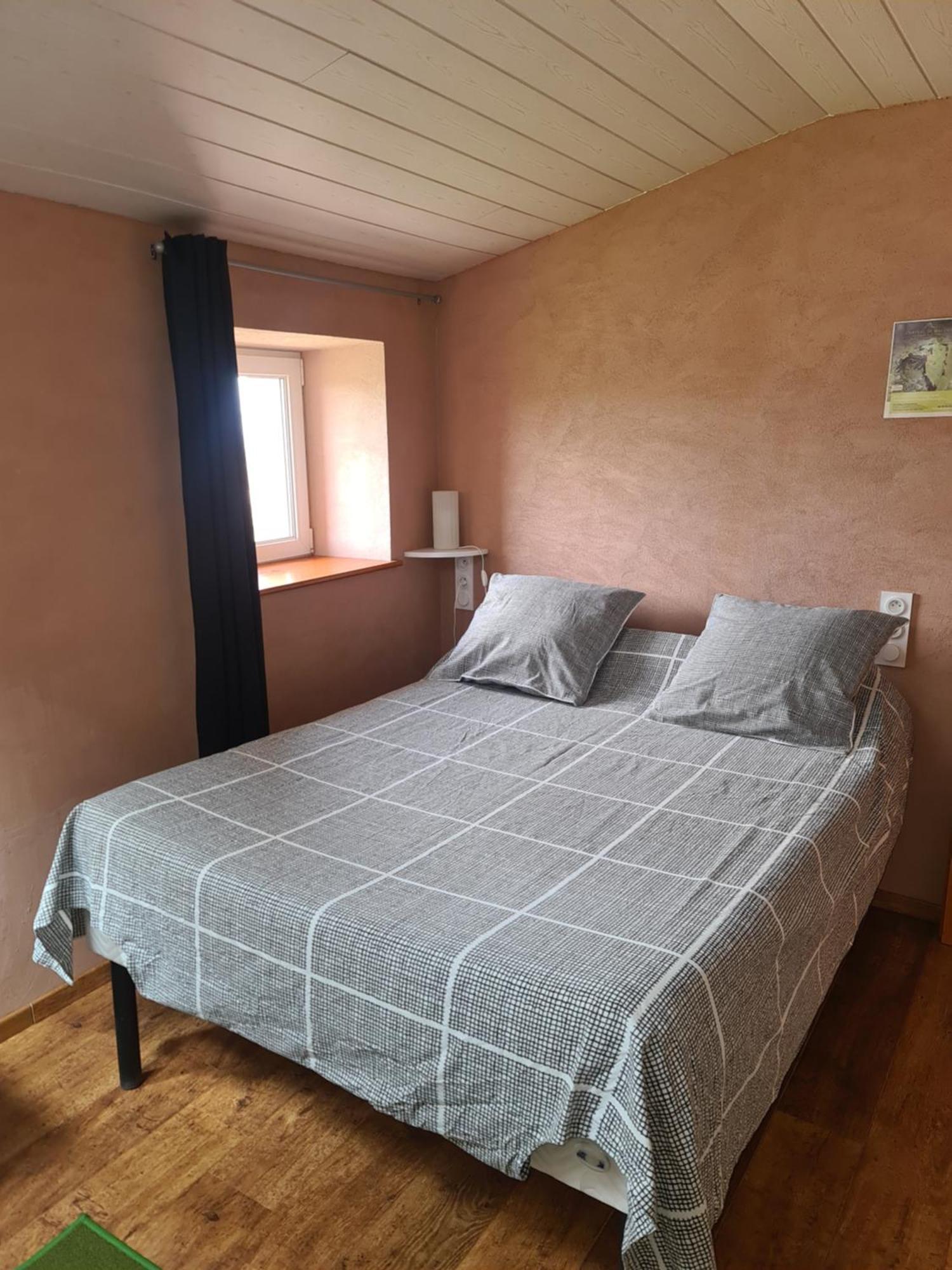 Gite Chez Tiane Saint-Flour-L'Etang Εξωτερικό φωτογραφία